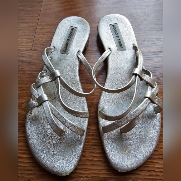 Manolo Blahnik Slip On Slides Strappy Sandals Gold 38 1/2 Fit Size 8 - Picture 1 of 5